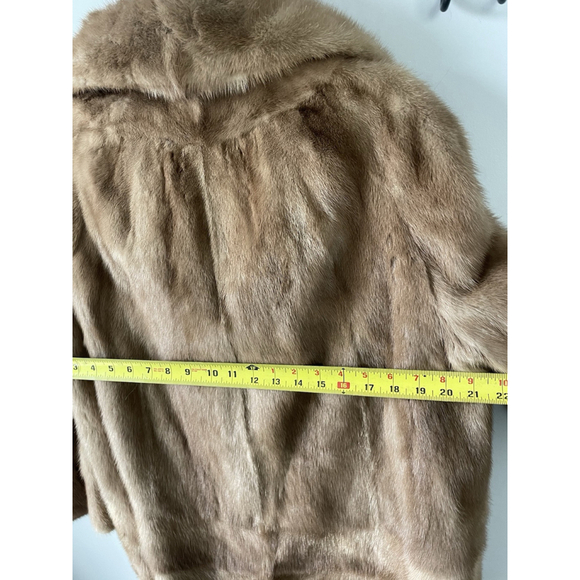 Vintage Rices Nachmans Women’s Fur Coat Absolutely Stunning - Picture 8 of 11